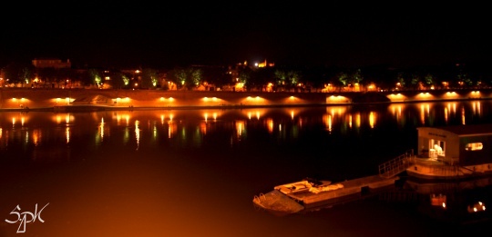 La Garonne, la nuit